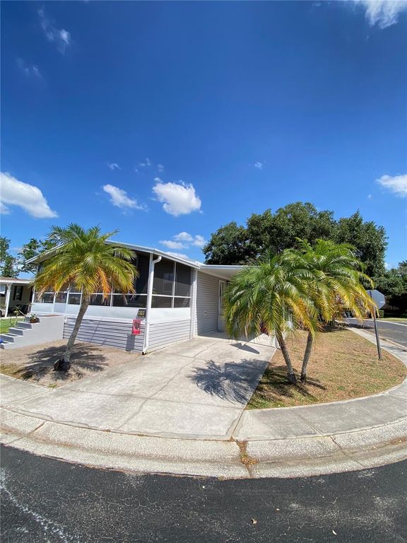 8330 FANTASIA PARK WAY, Riverview, FL 33578
