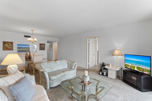 900 COLONY POINT Circle 511, Pembroke Pines, FL 33026