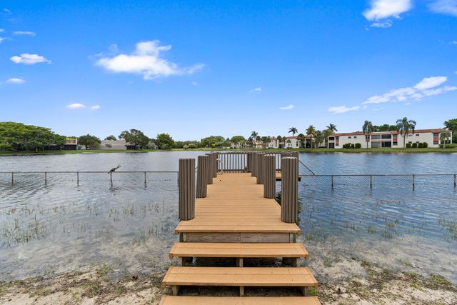 900 COLONY POINT Circle 511, Pembroke Pines, FL 33026
