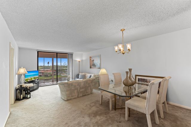 900 COLONY POINT Circle 511, Pembroke Pines, FL 33026