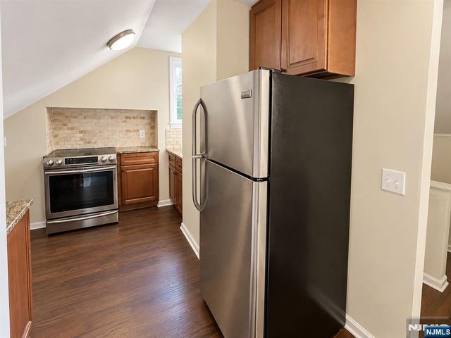 27 High Street 2, Ridgewood, NJ 07450