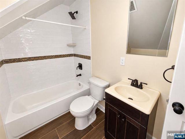 27 High Street 2, Ridgewood, NJ 07450