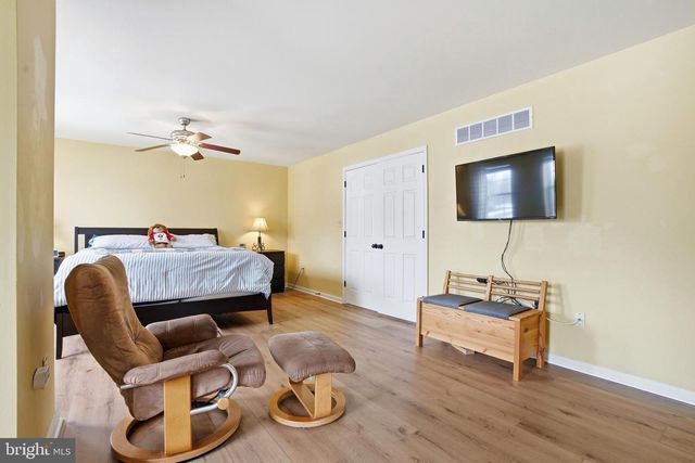 59 FAIRWAY CT, Quakertown, PA 18951