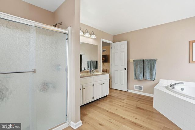 59 FAIRWAY CT, Quakertown, PA 18951