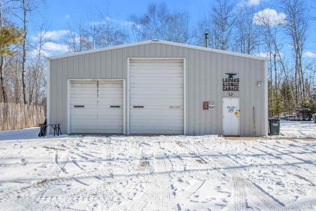 2454 FOREST MEADOWS COURT, Green Bay, WI 54313