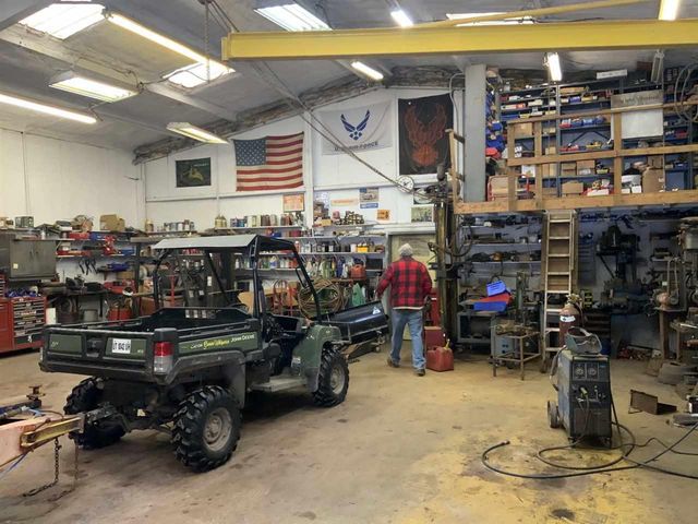 2454 FOREST MEADOWS COURT, Green Bay, WI 54313