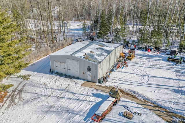 2454 FOREST MEADOWS COURT, Green Bay, WI 54313