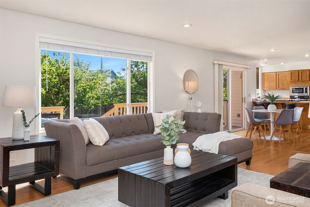 13150 NE 13150 NE 203rd Place, Woodinville, WA 98072