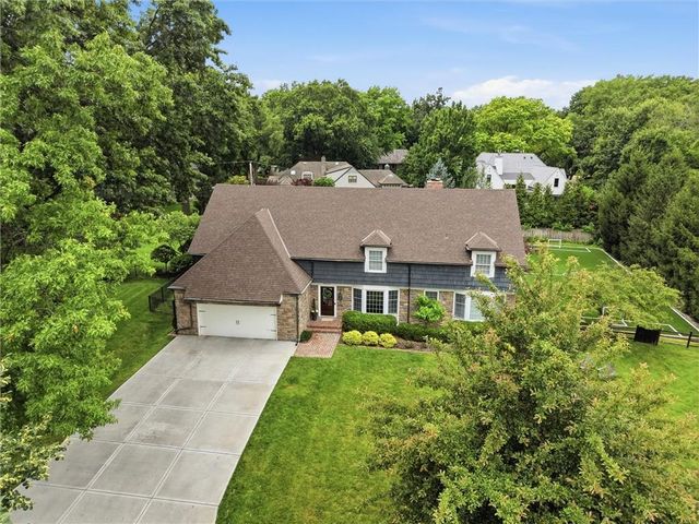 6522 Willow Lane, Mission Hills, KS 66208
