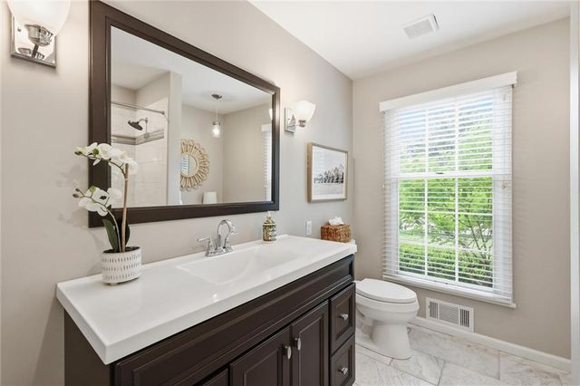 6522 Willow Lane, Mission Hills, KS 66208