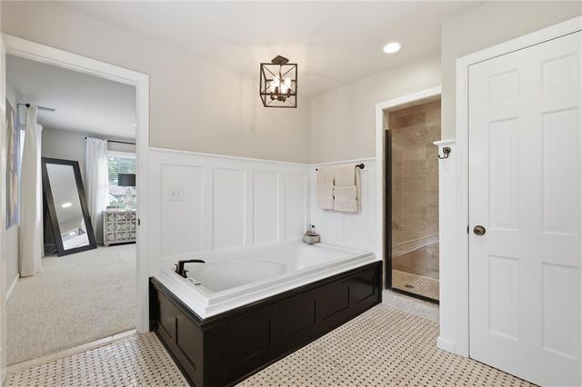 6522 Willow Lane, Mission Hills, KS 66208