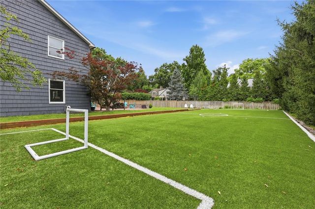 6522 Willow Lane, Mission Hills, KS 66208