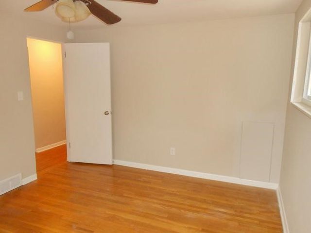 3828 Arizona Dr, Hampton, PA 15101