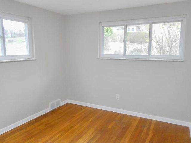 3828 Arizona Dr, Hampton, PA 15101