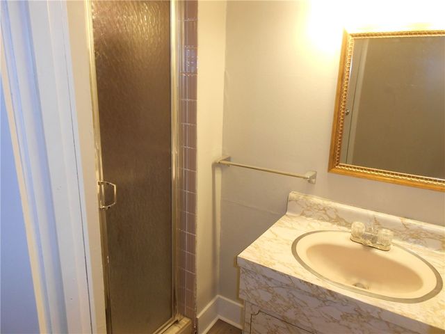 3828 Arizona Dr, Hampton, PA 15101