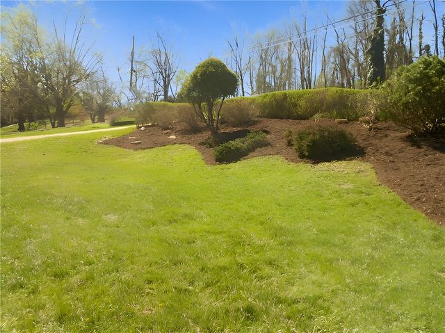 3828 Arizona Dr, Hampton, PA 15101