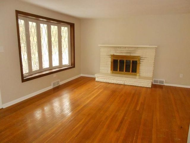 3828 Arizona Dr, Hampton, PA 15101