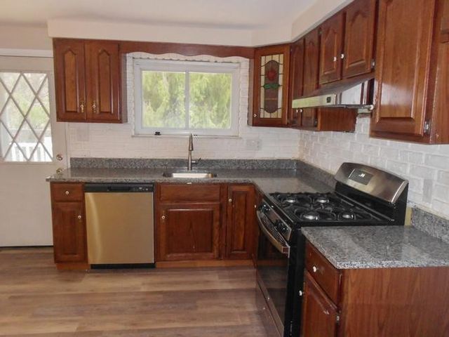 3828 Arizona Dr, Hampton, PA 15101