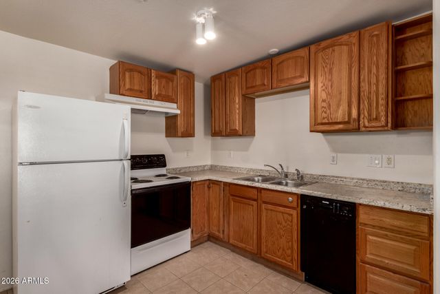 2936 E Willetta Street, Phoenix, AZ 85008