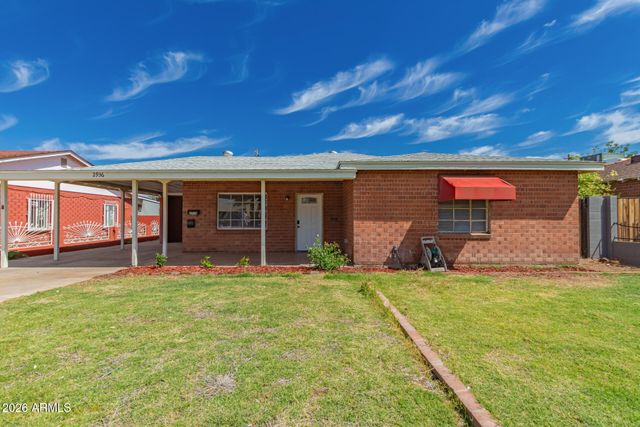 2936 E Willetta Street, Phoenix, AZ 85008