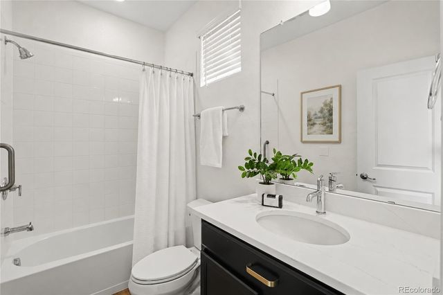5063 Mckinnon Court, Timnath, CO 80547