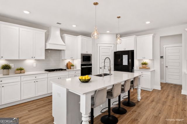 299 Saddleridge Trail, Senoia, GA 30276
