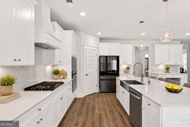 299 Saddleridge Trail, Senoia, GA 30276