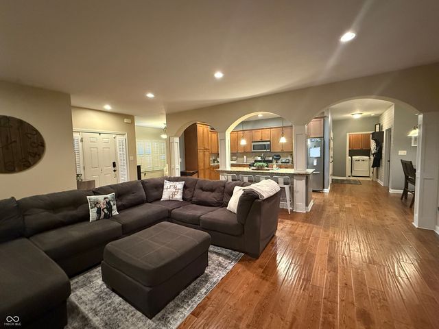 909 E Mill Creek Road S, Greensburg, IN 47240