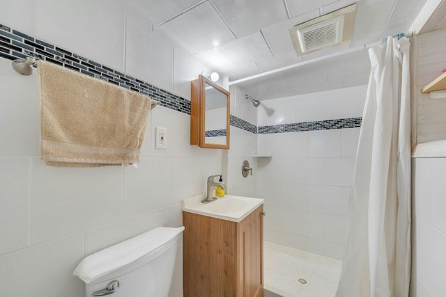 6 CORBIN AVE, Jc, Journal Square, NJ 07306