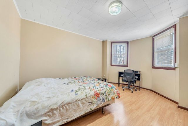 6 CORBIN AVE, Jc, Journal Square, NJ 07306