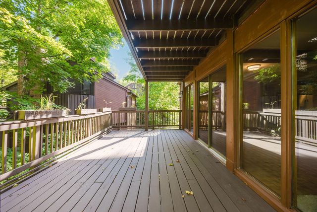 399 Hickory Lane, Westerville, OH 43081
