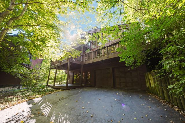 399 Hickory Lane, Westerville, OH 43081