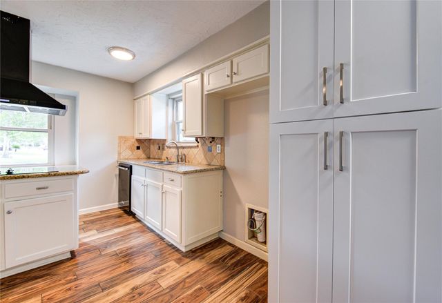 12114 Dorrance Lane, Meadows Place, TX 77477