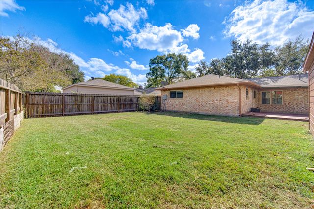 12114 Dorrance Lane, Meadows Place, TX 77477