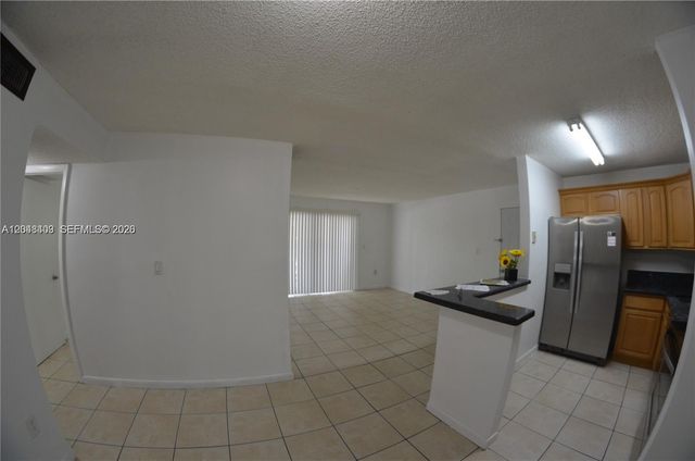 15630 SW 80th St I-210, Miami, FL 33193
