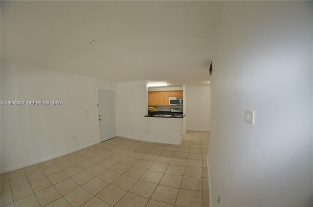 15630 SW 80th St I-210, Miami, FL 33193