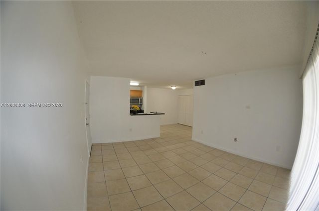 15630 SW 80th St I-210, Miami, FL 33193