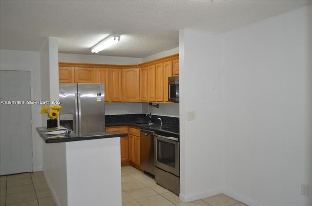 15630 SW 80th St I-210, Miami, FL 33193