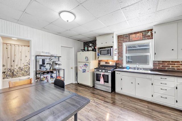 119 S ONTARIO STREET, De Pere, WI 54115