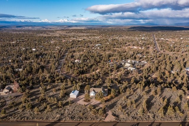 17040 SW Steelhead Road, Terrebonne, OR 97760