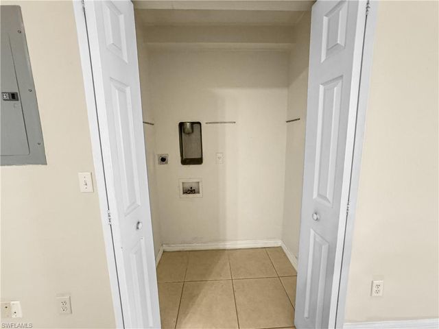 1321 SE 8th AVE 6, Cape Coral, FL 33990