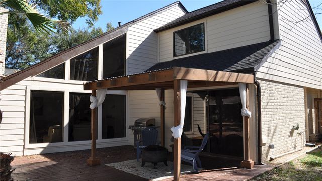 1602 Big Lake Drive, Houston, TX 77077