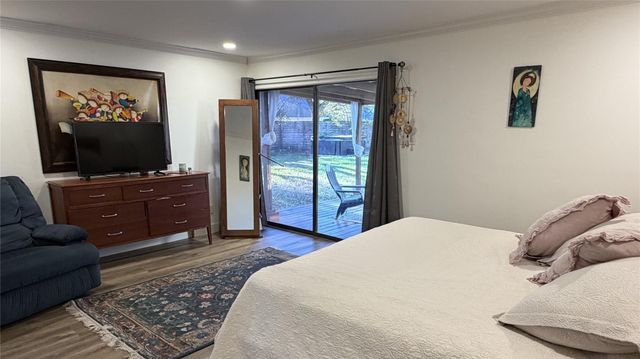 1602 Big Lake Drive, Houston, TX 77077