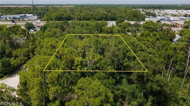 20190 Trailside DR, Estero, FL 33928