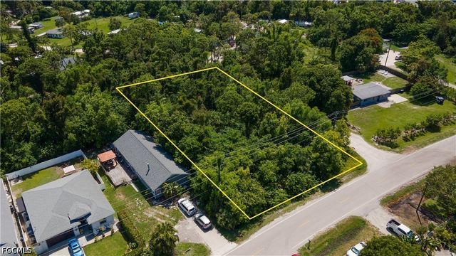 20190 Trailside DR, Estero, FL 33928