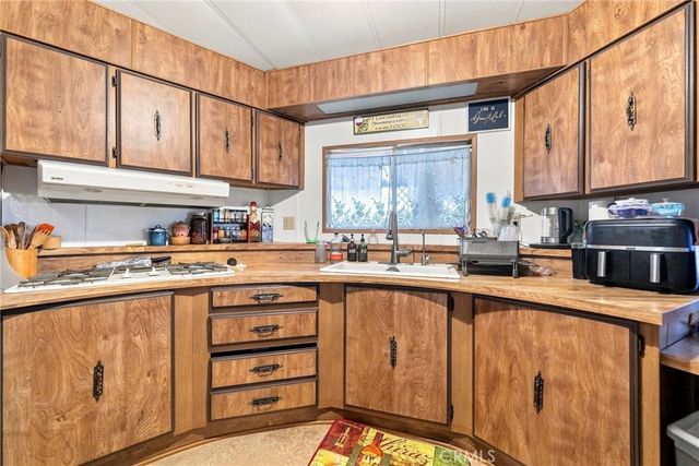 643 Mariposa, Hemet, CA 92543