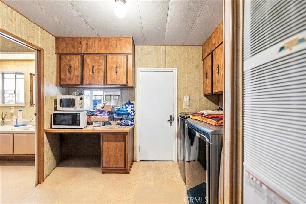 Image 18 of property listing at 643 Mariposa, Hemet, CA 92543