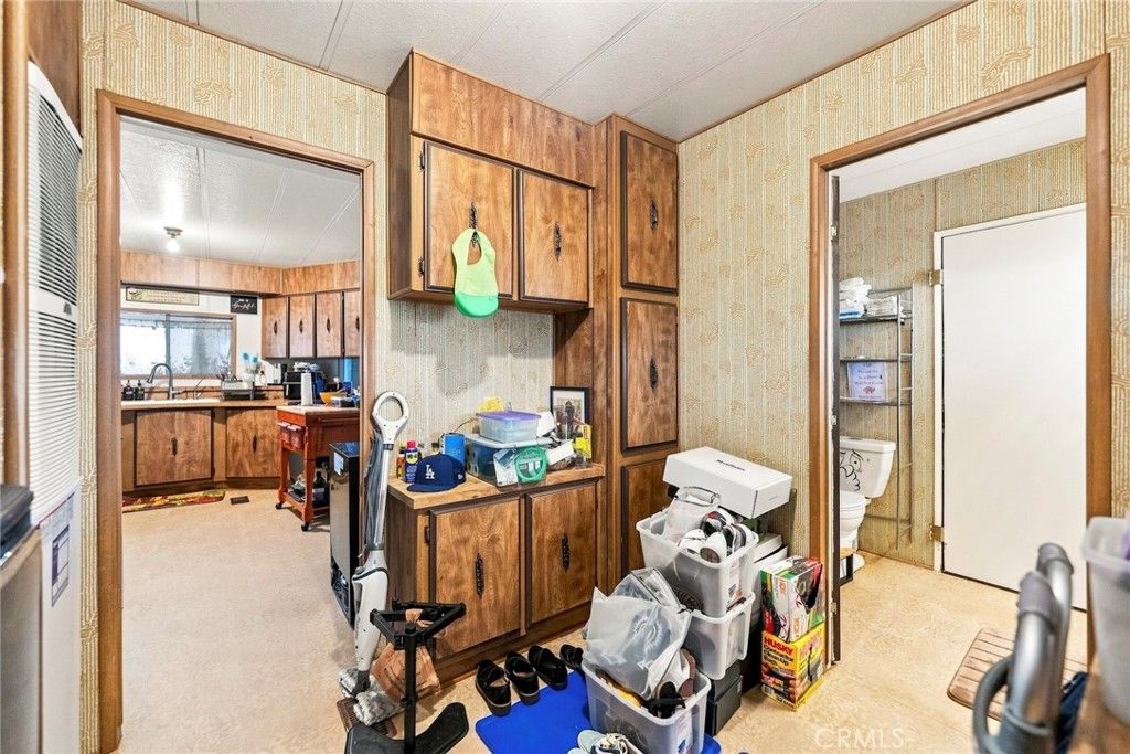 Image 20 of property listing at 643 Mariposa, Hemet, CA 92543