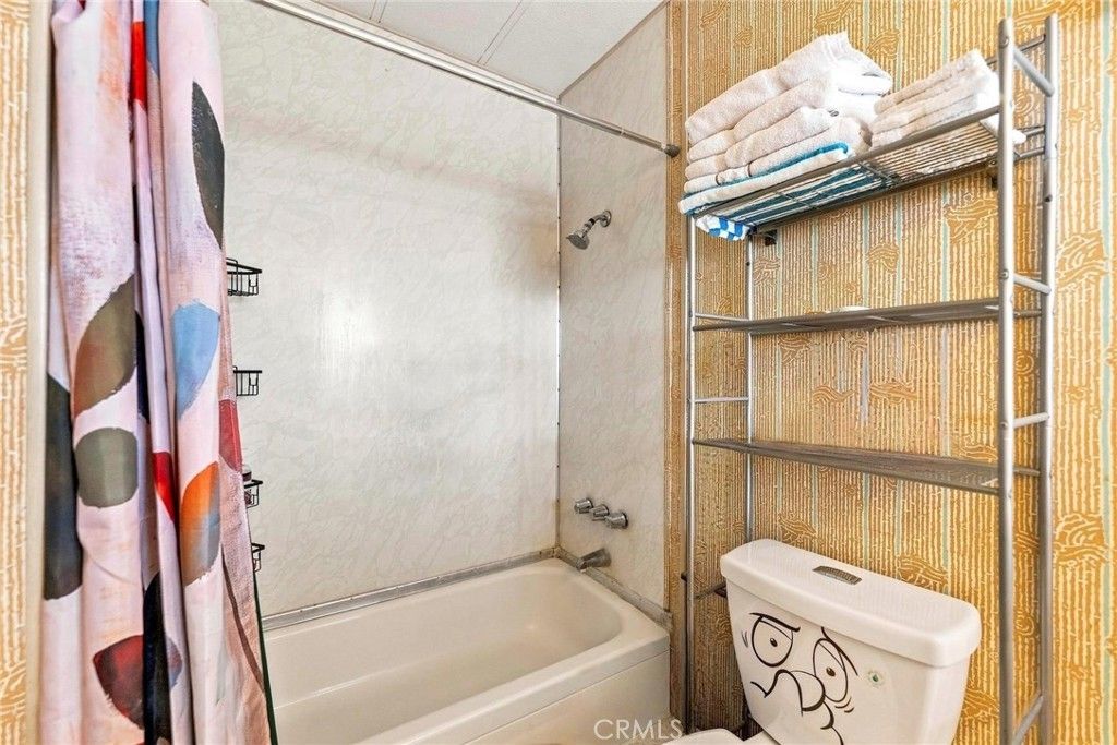 Image 23 of property listing at 643 Mariposa, Hemet, CA 92543
