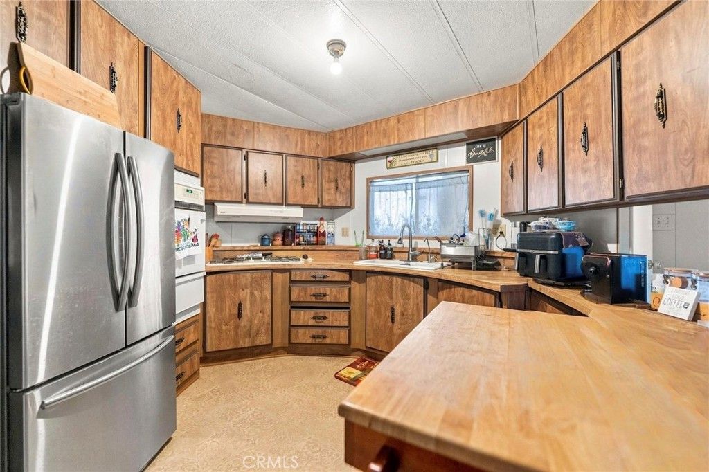 Image 24 of property listing at 643 Mariposa, Hemet, CA 92543